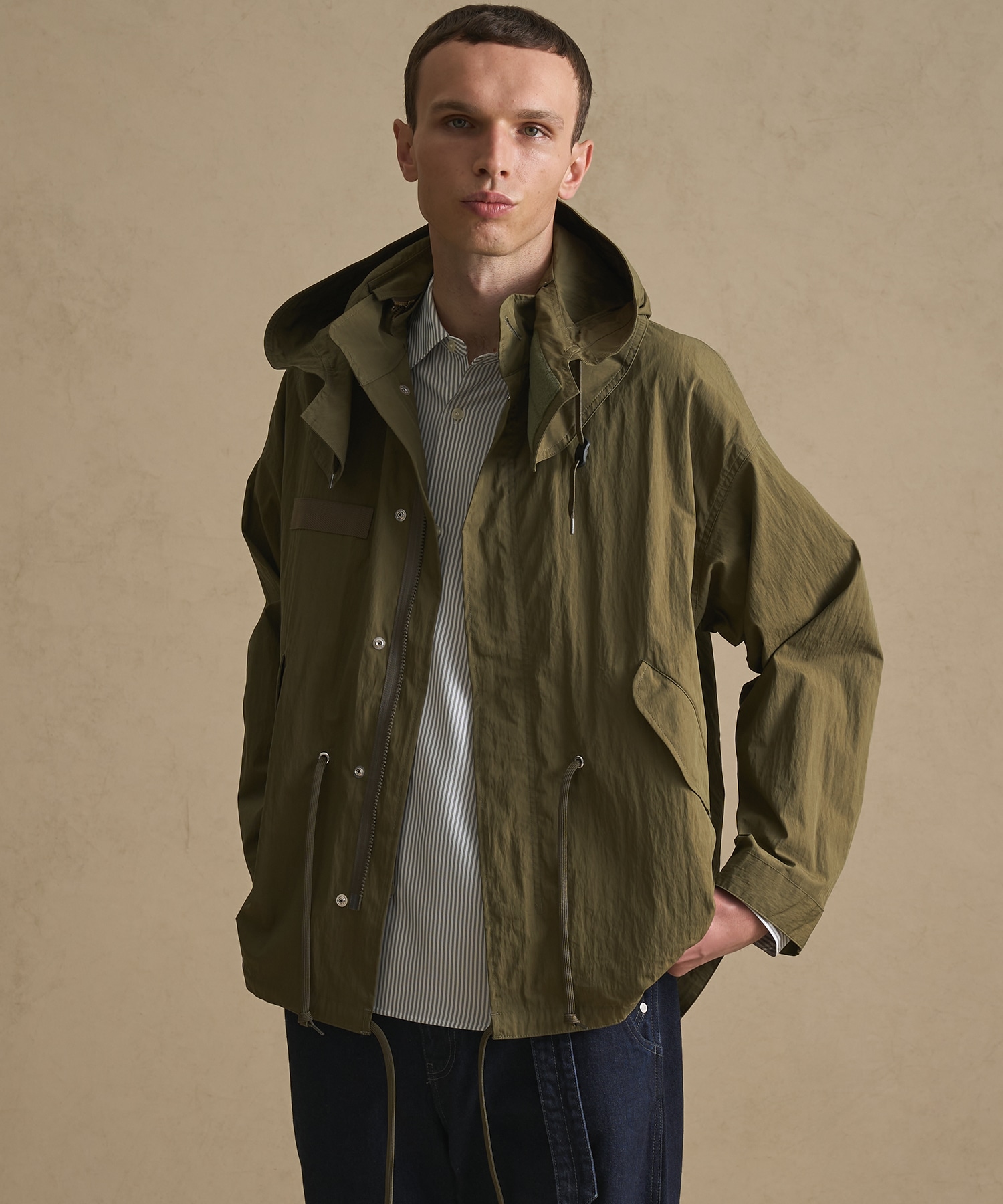 KHAKI