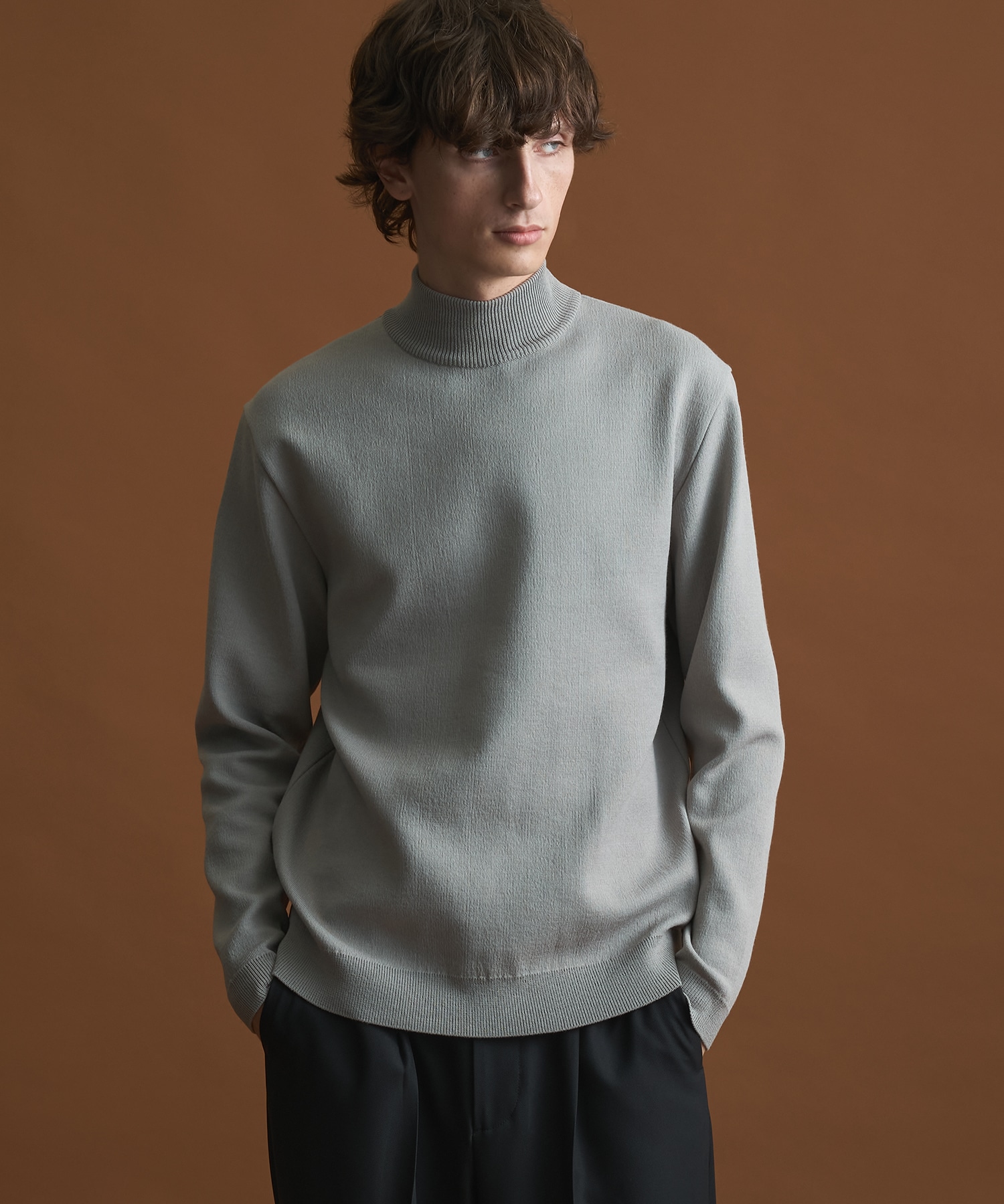 GREY BEIGE