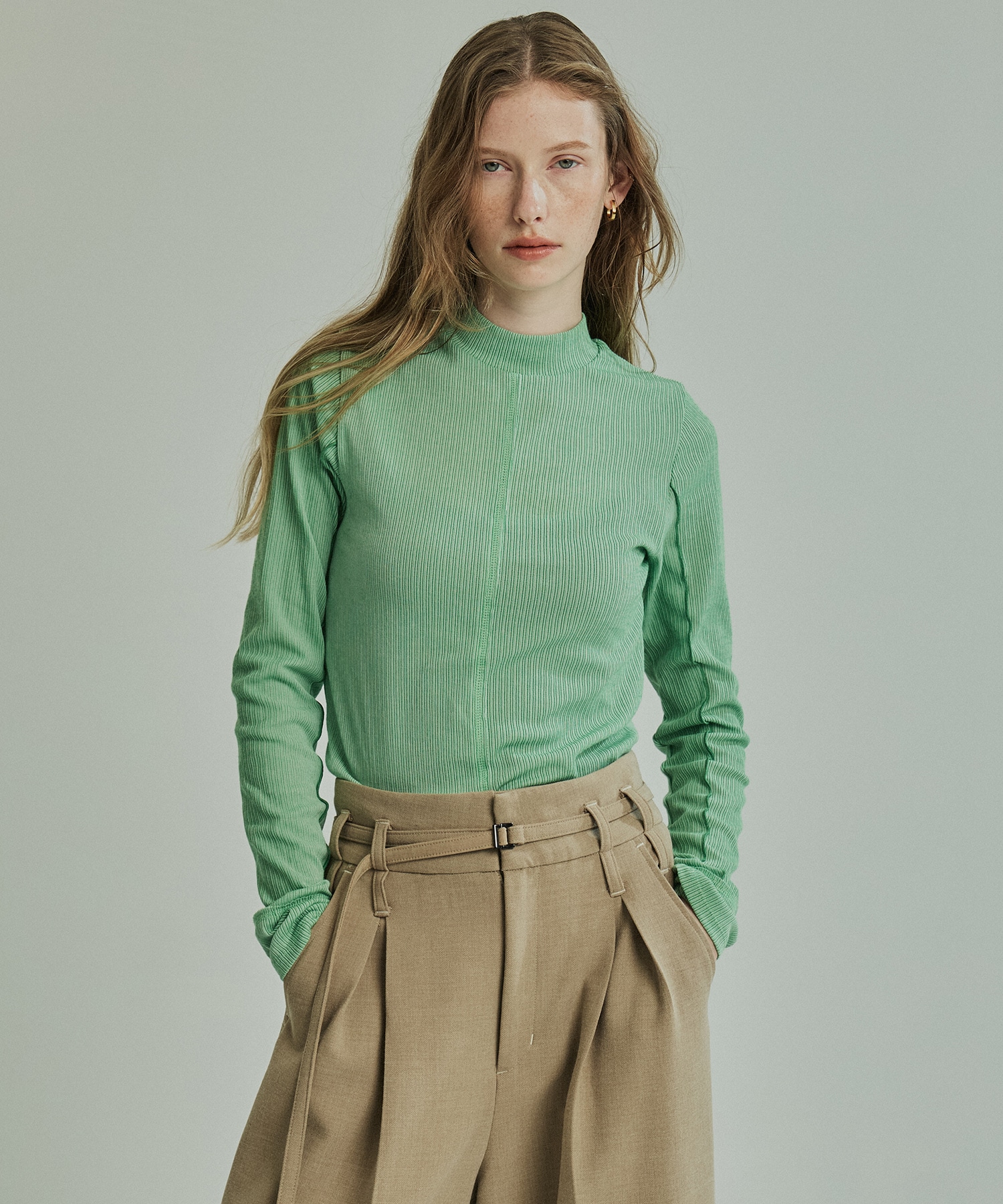 GREEN
