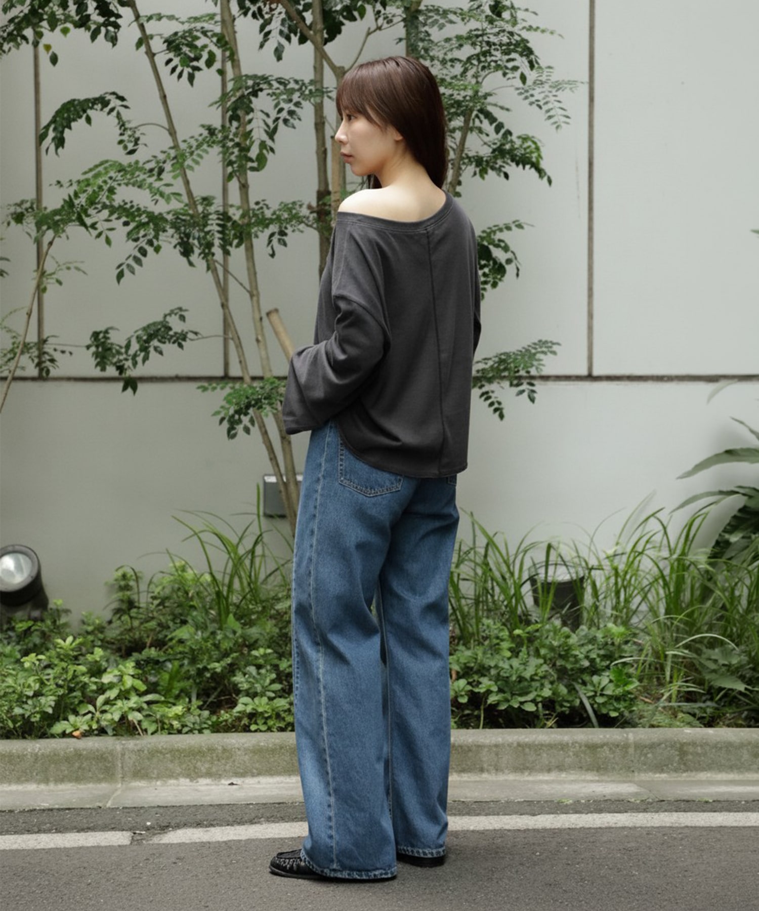 【残り僅か】ルーズネックロンTEE