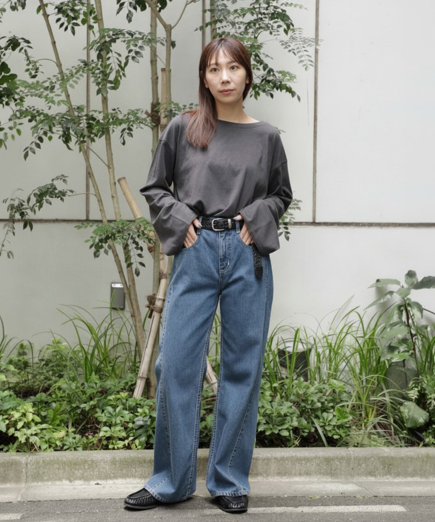 【残り僅か】ルーズネックロンTEE