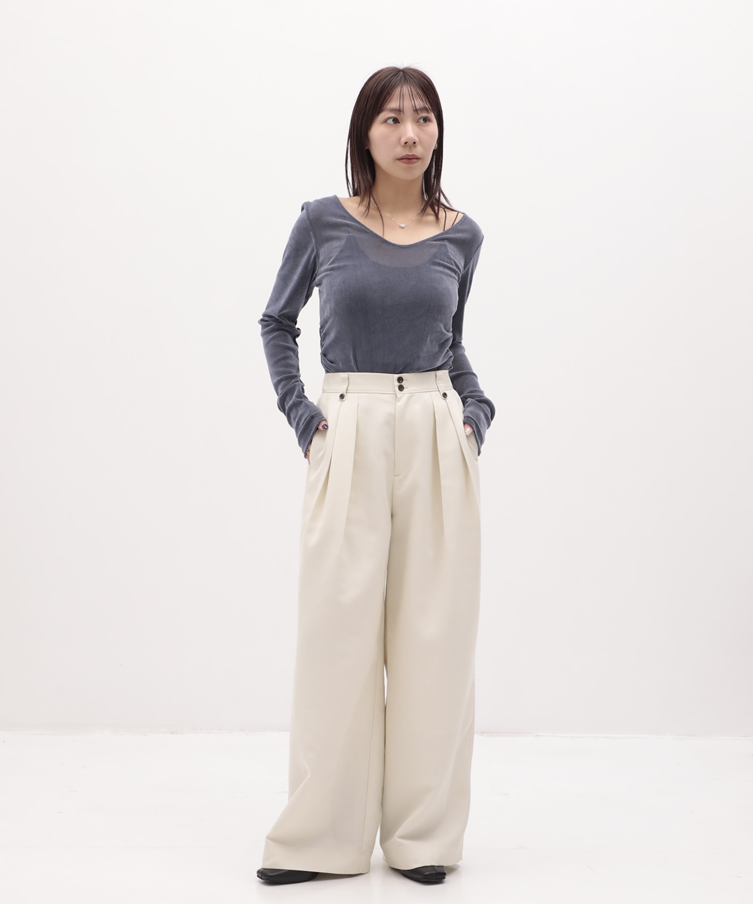 ニドムツイルワイドパンツ