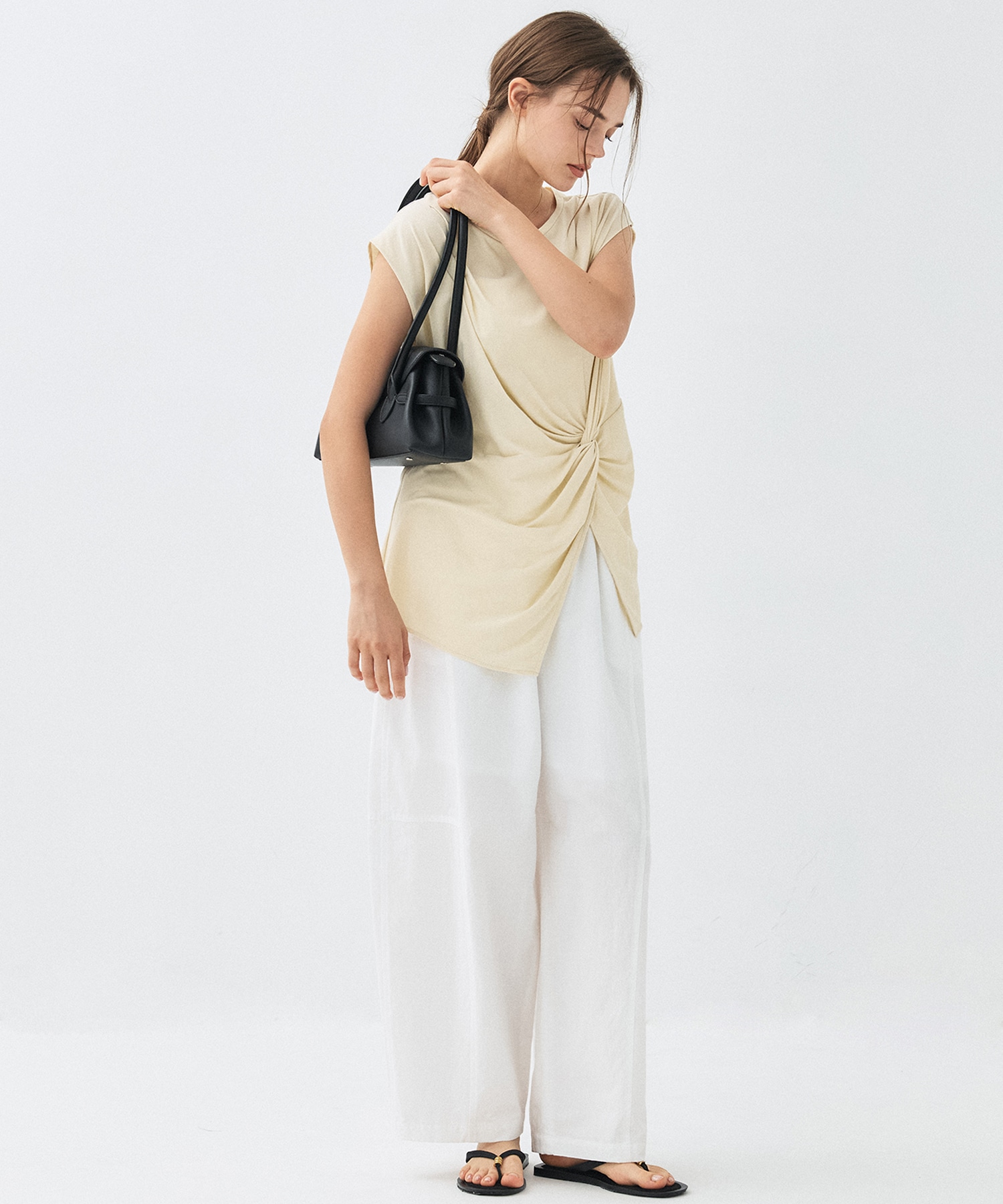 アシンメトリーツイストトップ