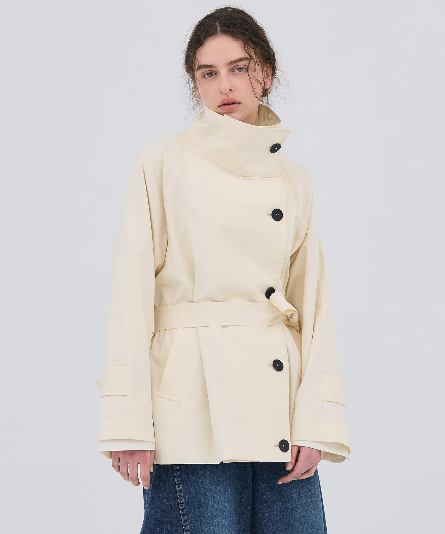 【完売間近】ファンネルネックショートトレンチコート