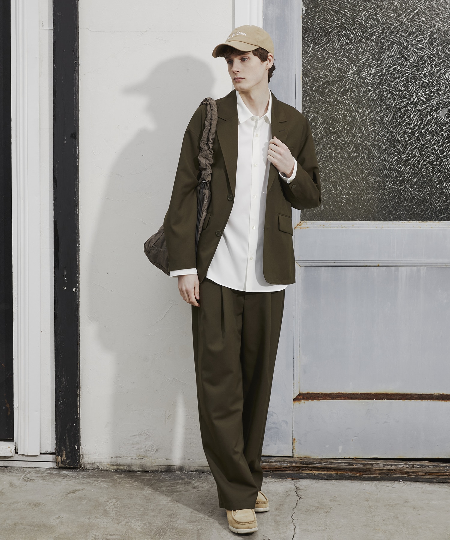 【残りわずか】TECH WOOL イージースラックス