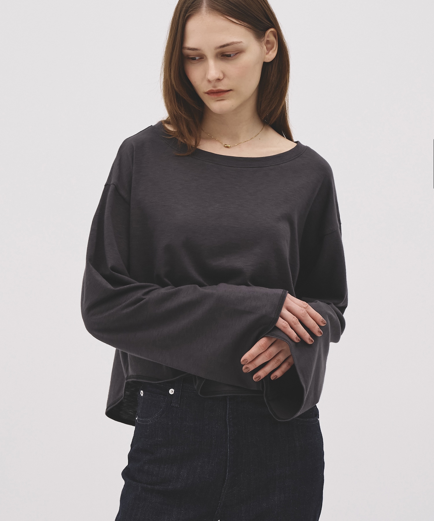 【残り僅か】ルーズネックロンTEE