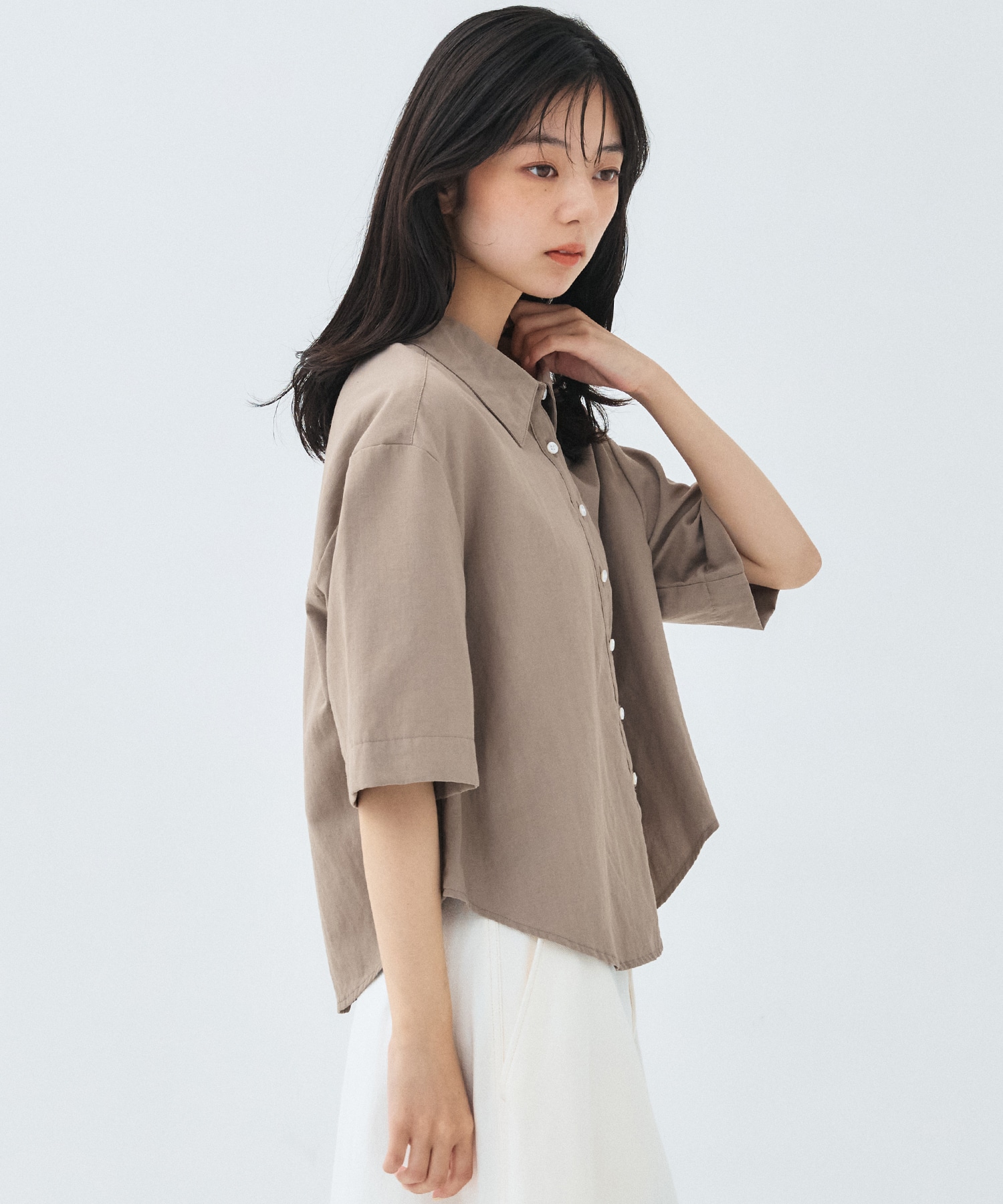 リネンレーヨンミドルスリーブシャツ