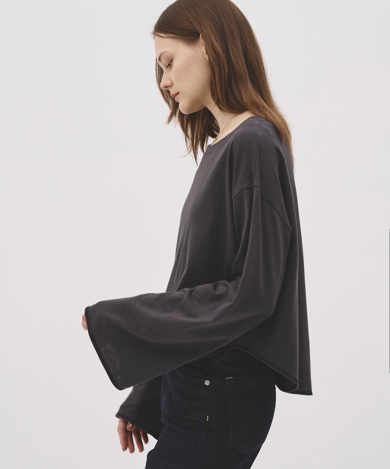 【残り僅か】ルーズネックロンTEE