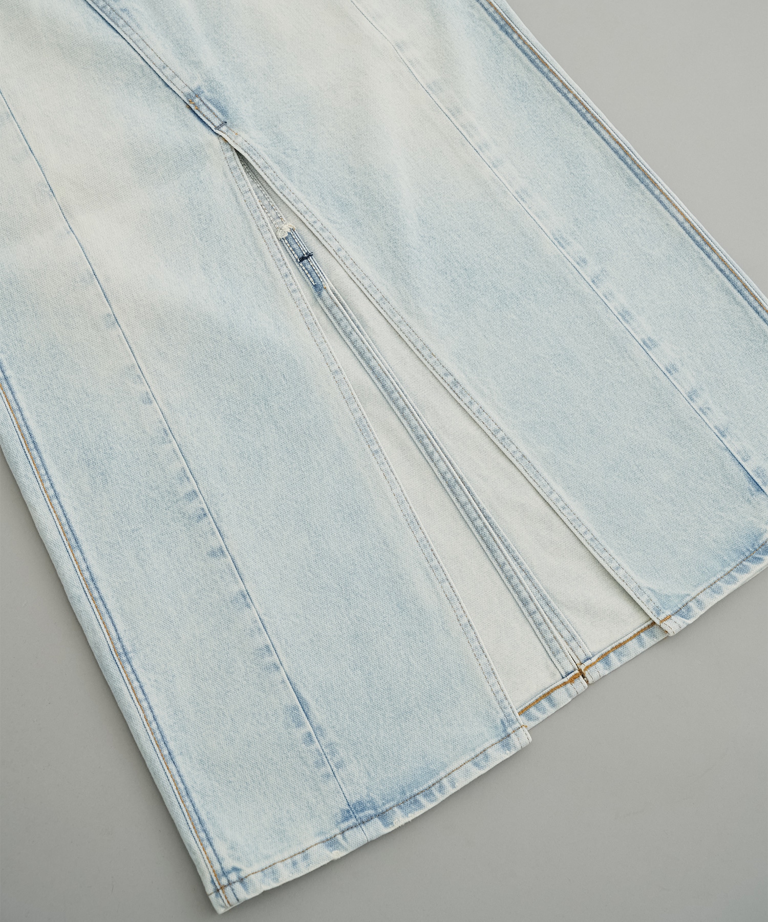 SWITCHNARROW JEANSKIRT