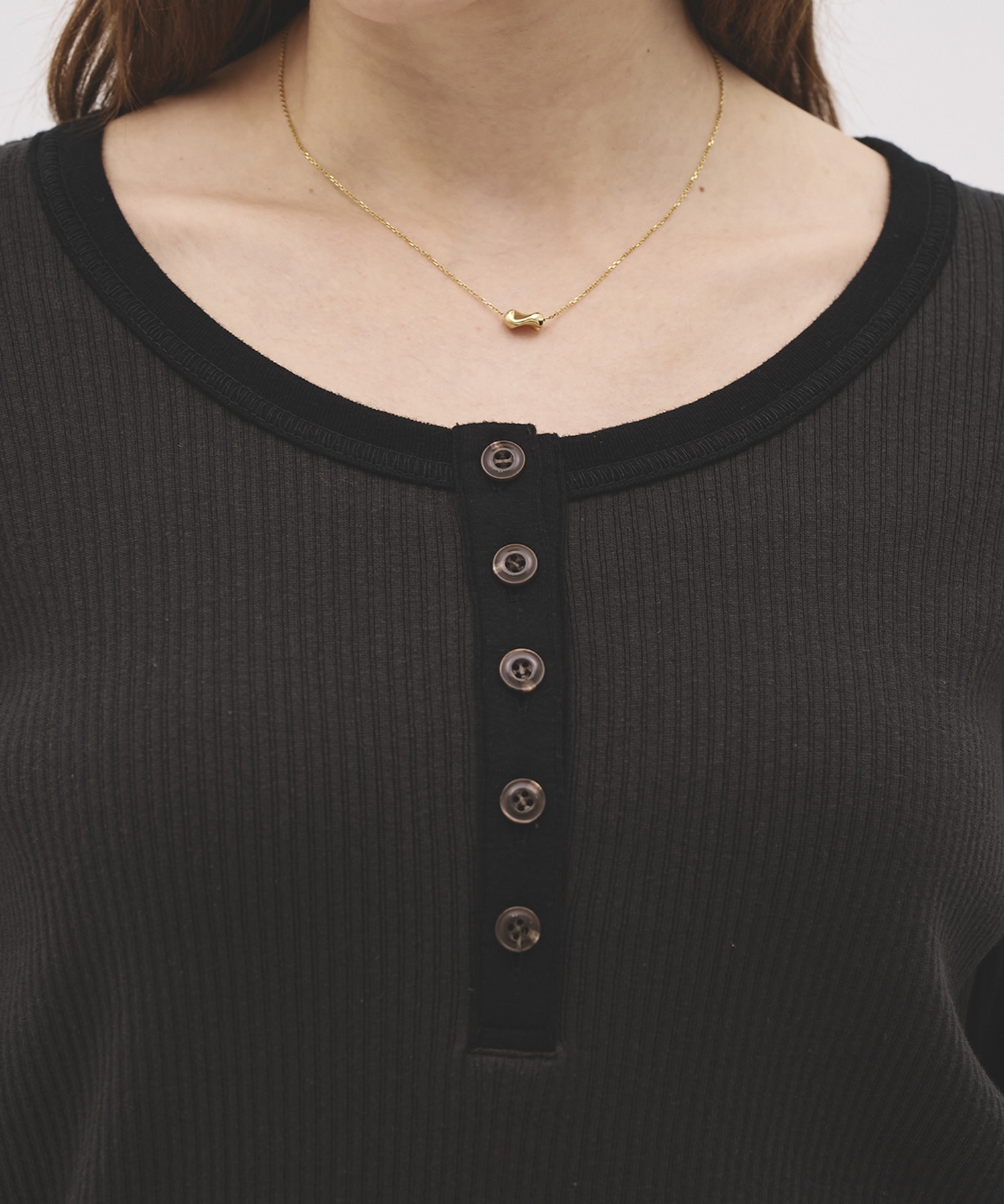 ロングスリーブヘンリートップ
