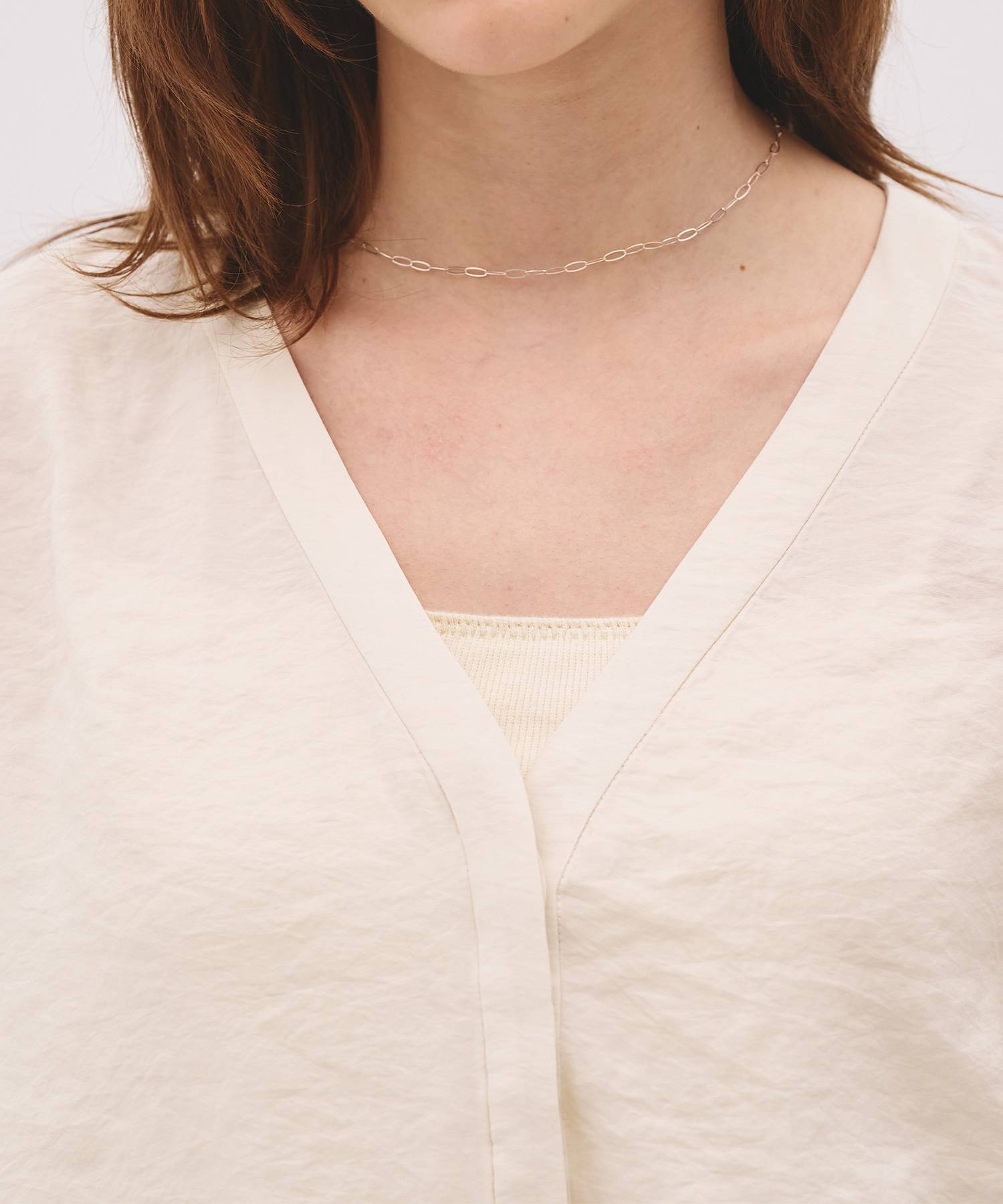 ペプラムフレアブラウス